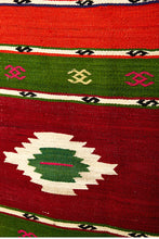 Lade das Bild in den Galerie-Viewer, Vintage Anatolian Kilim  174x294 cm .
