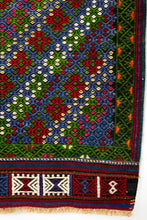 Lade das Bild in den Galerie-Viewer, Vintage Anatolian Cicim Kilim  90x143 cm .
