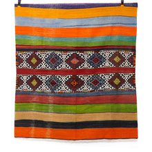 Lade das Bild in den Galerie-Viewer, Vintage Anatolian Kilim  128x146 cm .
