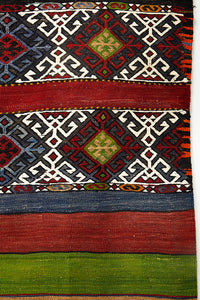 Vintage Anatolian Kilim  128x146 cm .