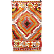 Lade das Bild in den Galerie-Viewer, Vintage Anatolian Kilim  79x133 cm .
