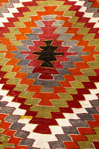 Vintage Anatolian Kilim  79x133 cm .