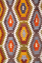 Lade das Bild in den Galerie-Viewer, Vintage Anatolian Barak Kilim  142x227 cm .
