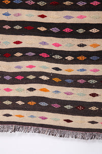 Vintage Anatolian Kilim 160x215 cm .