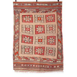 Vintage Anatolian Kilim 124x176 cm .