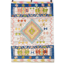 Lade das Bild in den Galerie-Viewer, Vintage Anatolian Kilim  120x174 cm .
