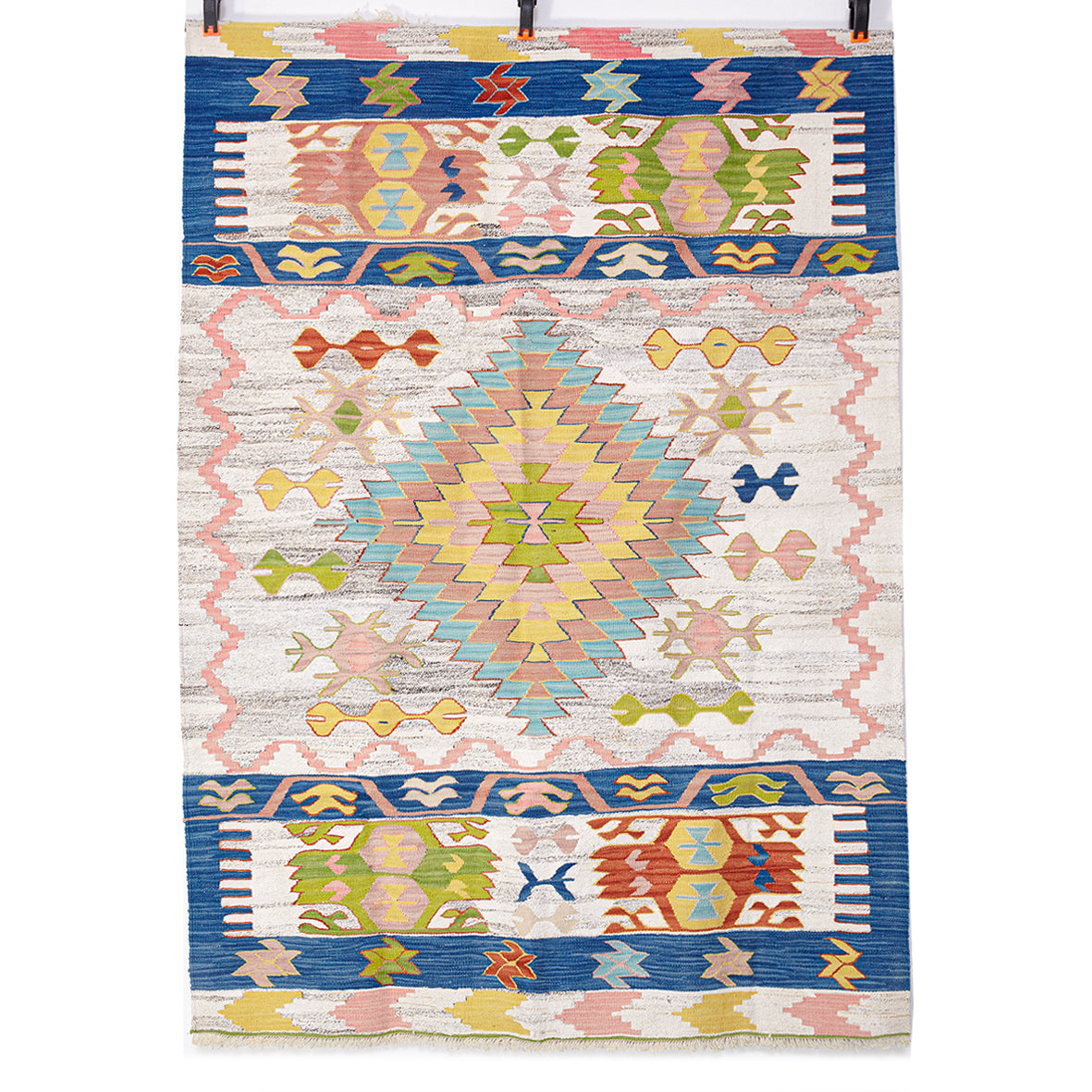 Vintage Anatolian Kilim  120x174 cm .