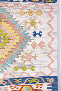 Vintage Anatolian Kilim  120x174 cm .