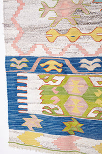 Vintage Anatolian Kilim  120x174 cm .