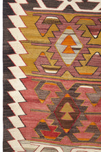 Charger l&#39;image dans la galerie, Vintage Anatolian Barak Kilim  150x262 cm .

