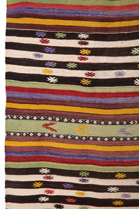 Vintage Anatolian Kilim  176x256 cm .