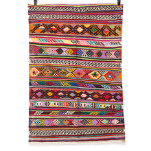Lade das Bild in den Galerie-Viewer, Vintage Anatolian Kilim  92x130 cm .

