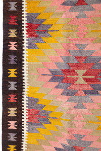Vintage Anatolian Kilim  197x286 cm .