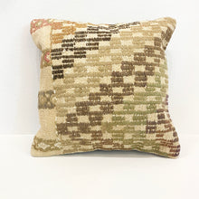 Lade das Bild in den Galerie-Viewer, Set of 2 Vintage Kilim Cushions
