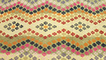 Lade das Bild in den Galerie-Viewer, Vintage Anatolian Kilim

