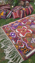Lade das Bild in den Galerie-Viewer, Vintage Anatolian Barak Kilim   156x266 cm .
