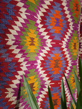 Lade das Bild in den Galerie-Viewer, Vintage Anatolian Kilim   156x219 cm .
