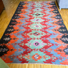 Lade das Bild in den Galerie-Viewer, Vintage Anatolian Kilim   160x280 cm .
