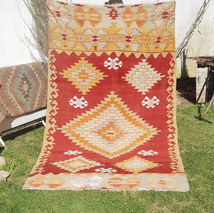 Vintage Anatolian Cal Kilim  165x275 cm .