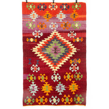 Lade das Bild in den Galerie-Viewer, Vintage Anatolian Kilim
