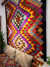 Lade das Bild in den Galerie-Viewer, Vintage Anatolian Kilim
