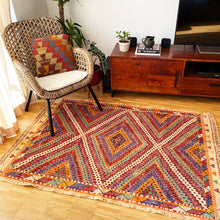 Lade das Bild in den Galerie-Viewer, Vintage Anatolian Kilim
