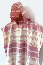 Lade das Bild in den Galerie-Viewer, Kids Poncho
