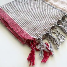 Charger l&#39;image dans la galerie, Peshtemal Red Striped Powder
