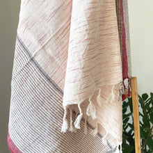 Charger l&#39;image dans la galerie, Peshtemal Red Striped Powder

