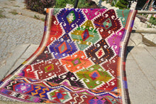 Lade das Bild in den Galerie-Viewer, Vintage Anatolian Kilim
