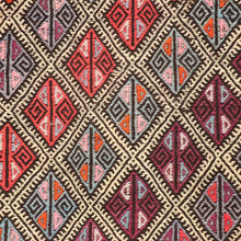 Lade das Bild in den Galerie-Viewer, Vintage Anatolian Cicim Kilim   152x208 cm .
