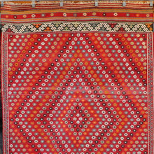 Lade das Bild in den Galerie-Viewer, Vintage Anatolian Kilim
