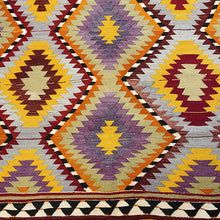 Lade das Bild in den Galerie-Viewer, Vintage Anatolian Kilim
