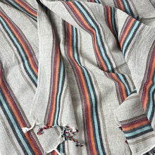 Lade das Bild in den Galerie-Viewer, Striped Beige Peshtemal
