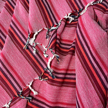 Lade das Bild in den Galerie-Viewer, Striped Red Peshtemal
