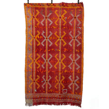 Lade das Bild in den Galerie-Viewer, Vintage Anatolian Kilim   133x237 cm .
